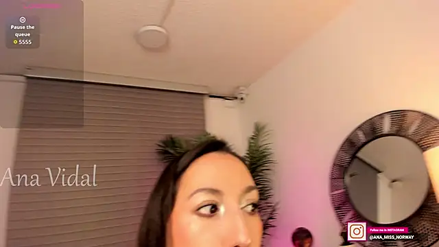 Snapshot of Miss_norway chatting on October 14, 2025, 9:37 pm Miss norway online show from October 14, 2025, 9:37 pm