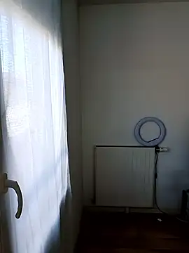 iamlalamilano online show from April 8, 2026, 10:59 am