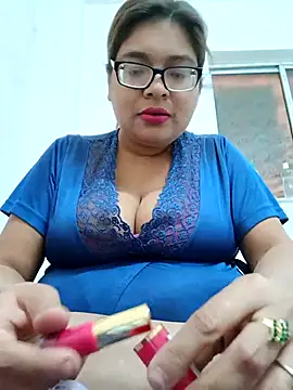 Elie couple143 online show from November 21, 2025, 7:51 am