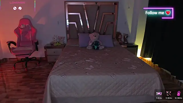 lunaarose online show from February 7, 2026, 5:33 am