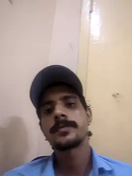 Snapshot of Sushant001 chatting on October 10, 2025, 7:35 pm Sushant001 online show from October 10, 2025, 7:35 pm