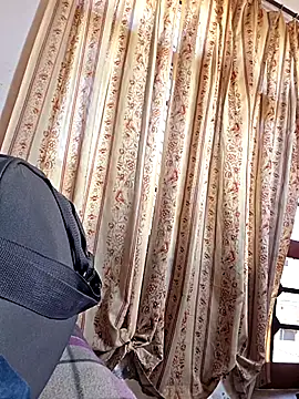 desir3dlund online show from March 8, 2026, 10:19 am