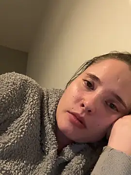 LollyLove  online show from April 6, 2026, 8:10 pm