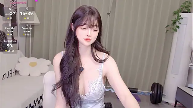 uikyy1 online show from May 15, 2026, 8:10 am