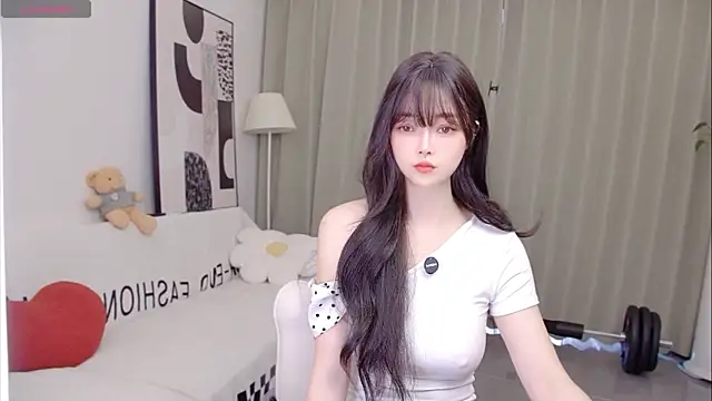 uikyy1 online show from May 18, 2026, 7:14 am