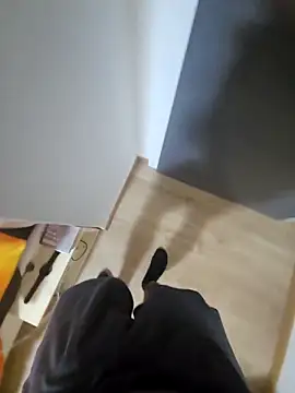 flirt 23 online show from March 11, 2026, 8:04 pm