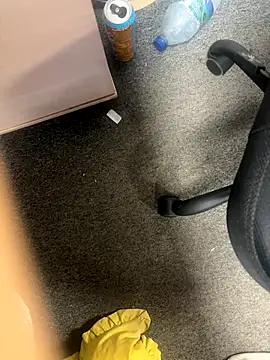 HiddenHoneyLDN online show from November 7, 2025, 11:21 am