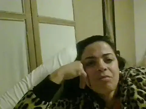 ITALIANASISIXX online show from November 9, 2025, 5:11 pm