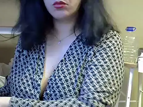 ITALIANASISIXX online show from December 23, 2025, 8:12 am