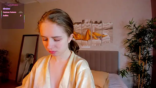 Camilla Kelly online show from February 28, 2026, 1:17 am