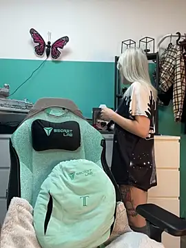 Snapshot of TheRealJessyLey chatting on February 5, 2026, 8:08 am TheRealJessyLey online show from February 5, 2026, 8:08 am