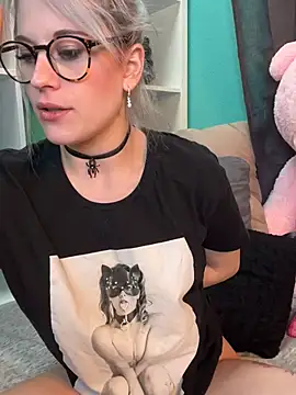 Snapshot of TheRealJessyLey chatting on February 16, 2026, 8:27 pm TheRealJessyLey online show from February 16, 2026, 8:27 pm