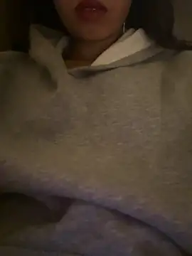 Snapshot of _Maya_zaidi_ chatting on November 4, 2025, 3:44 pm Maya zaidi online show from November 4, 2025, 3:44 pm