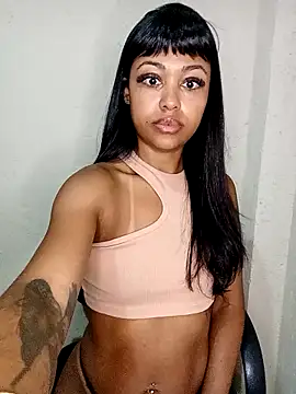 indiazinhabella27 online show from September 18, 2025, 5:42 am