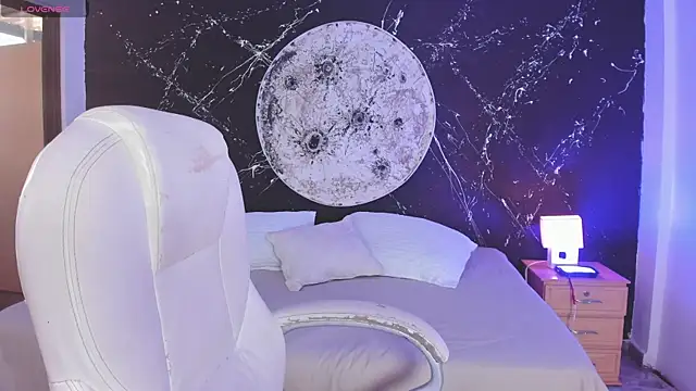 ShaniaDaniels online show from November 6, 2025, 10:21 pm