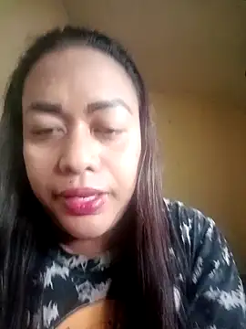 EmmaKantutera online show from December 5, 2025, 8:34 am