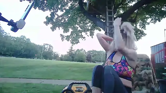 Splash Queen420 online show from May 10, 2026, 11:54 pm