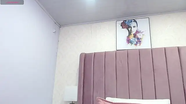 Snapshot of AriannaAdames chatting on March 20, 2026, 1:49 pm AriannaAdames online show from March 20, 2026, 1:49 pm