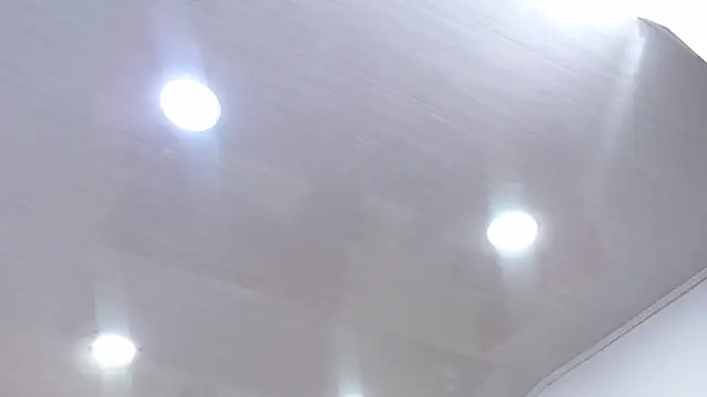 Snapshot of AriannaAdames chatting on April 2, 2026, 12:14 pm AriannaAdames online show from April 2, 2026, 12:14 pm