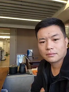 Snapshot of asinmodel chatting on November 9, 2025, 4:33 am asinmodel online show from November 9, 2025, 4:33 am