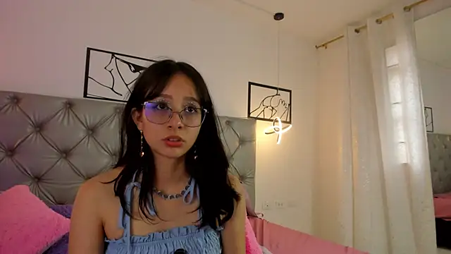 Naughty Couple83 online show from April 14, 2026, 7:31 pm