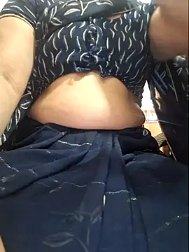 indianhotwife639 online show from February 16, 2026, 10:22 am