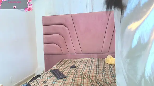 LadyandMaverick online show from March 17, 2026, 3:22 am