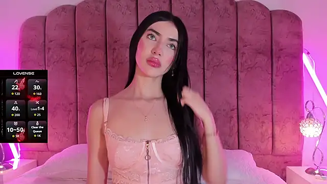 Snapshot of ValeskaZuev1 chatting on October 16, 2025, 5:36 pm ValeskaZuev1 online show from October 16, 2025, 5:36 pm