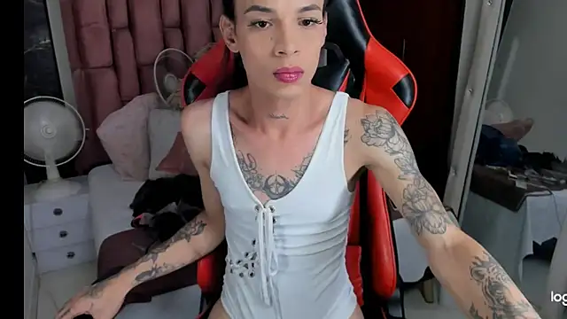 Snapshot of sara_slut21 chatting on February 8, 2025, 12:28 am sara slut21 online show from February 8, 2025, 12:28 am