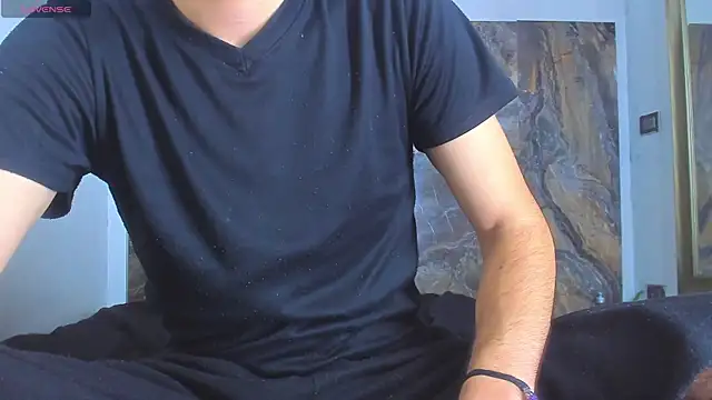 DimitriDeluxe online show from November 22, 2025, 12:37 pm