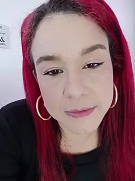 kim7  online show from December 16, 2025, 2:11 pm