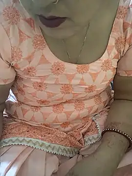 Snapshot of Diya-Sharmaa chatting on October 17, 2025, 5:43 am Diya-Sharmaa online show from October 17, 2025, 5:43 am