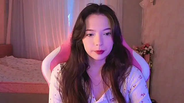 Snapshot of yuna_sunshy chatting on April 21, 2026, 2:51 am yuna sunshy online show from April 21, 2026, 2:51 am