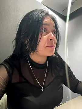 Emily Rivers  online show from November 24, 2025, 1:11 pm