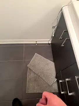 Snapshot of Spartacus514 chatting on October 18, 2025, 3:42 am Spartacus514 online show from October 18, 2025, 3:42 am