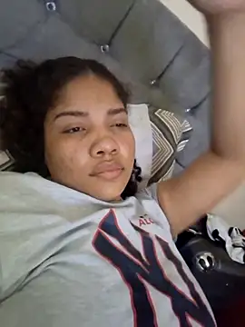 madelene online show from February 24, 2025, 11:54 am