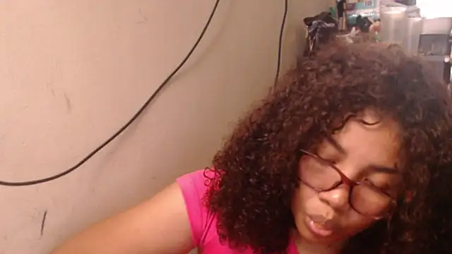 madelene online show from March 14, 2026, 11:43 pm