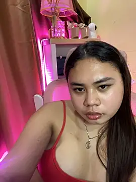 Snapshot of Annafoxy2xx chatting on February 5, 2026, 4:44 pm Annafoxy2xx online show from February 5, 2026, 4:44 pm