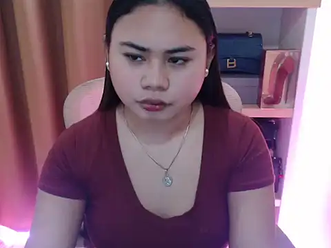 Snapshot of Annafoxy2xx chatting on May 11, 2026, 12:33 pm Annafoxy2xx online show from May 11, 2026, 12:33 pm