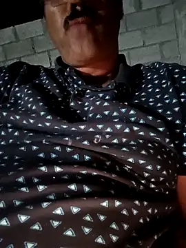 moonflower25 online show from October 12, 2025, 7:02 pm