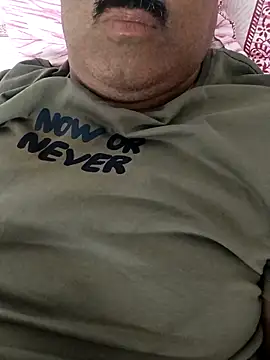 moonflower25 online show from February 1, 2026, 4:27 pm