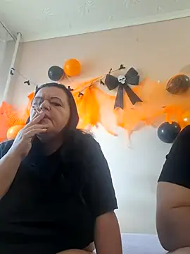 Snapshot of BlacReign chatting on October 19, 2025, 1:34 pm BlacReign online show from October 19, 2025, 1:34 pm