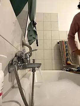 Emilia Mausi online show from September 14, 2025, 6:29 pm