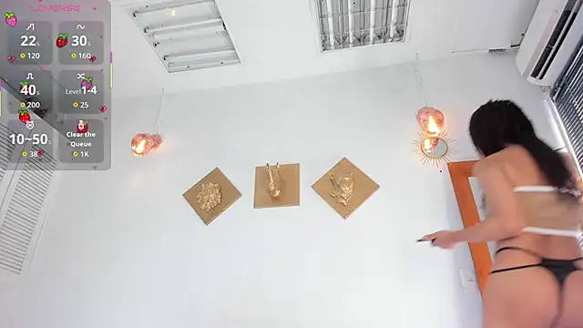 Aleexiiaa online show from November 12, 2025, 12:49 pm