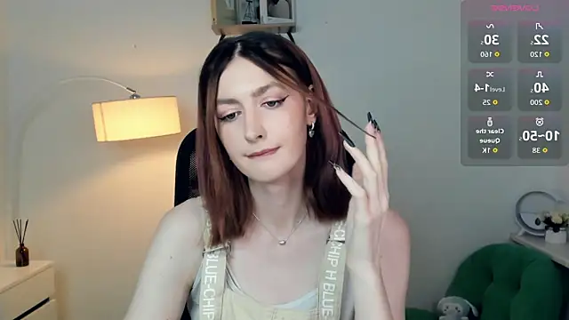 EasterBlink online show from November 14, 2025, 12:26 pm