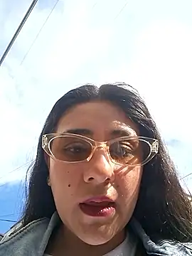 CAROLINE  07 online show from September 10, 2025, 8:42 pm