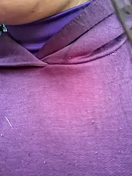 CAROLINE  07 online show from September 11, 2025, 1:11 pm