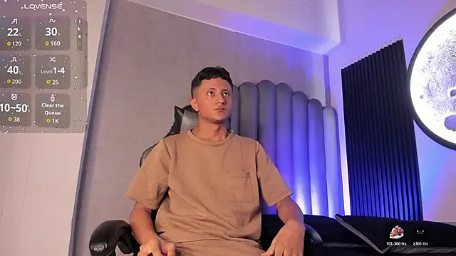  Leohot  online show from October 31, 2025, 3:40 am