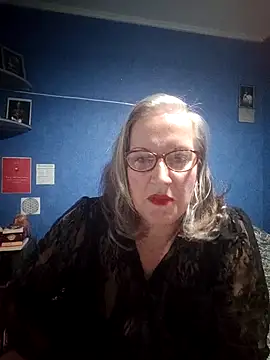 Snapshot of Feelineducentre chatting on November 6, 2025, 9:05 pm Feelineducentre online show from November 6, 2025, 9:05 pm