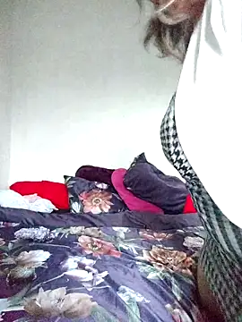 Feelineducentre online show from March 7, 2026, 5:43 pm